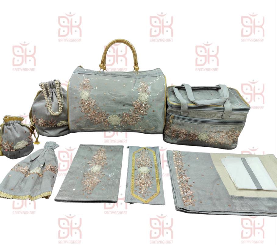 Designer Pooja Jodi, 🔸Samayik Bags 👜,... - Diya Collections | Facebook